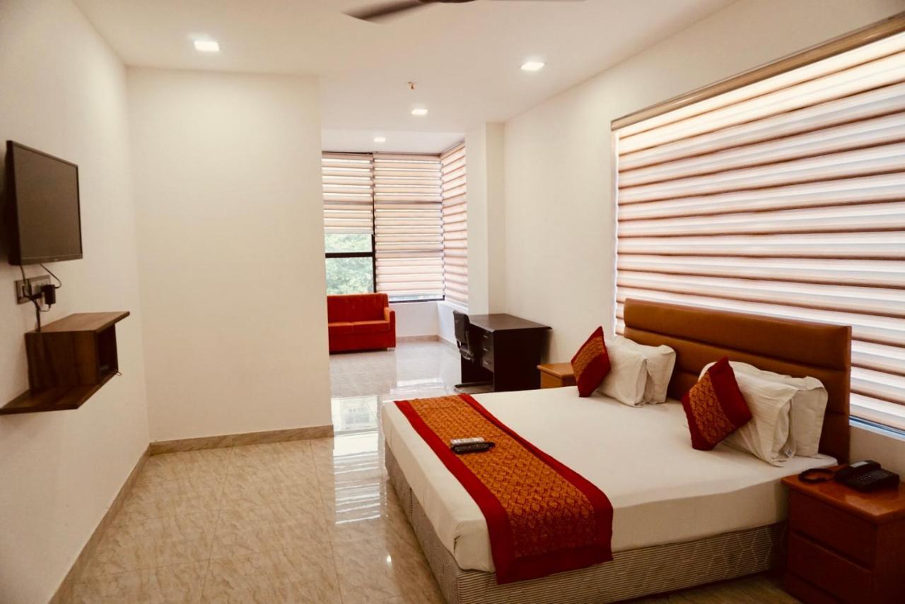 Amora Rooms Dwarka New Delhi Exterior photo